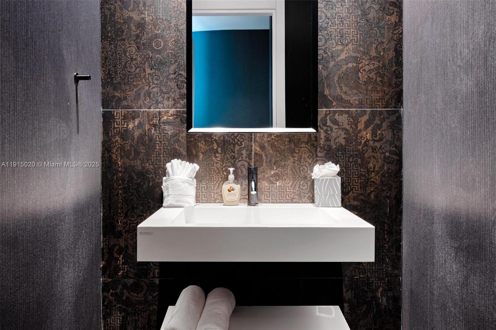 77 SW 18th Ter #N/A Miami, FL 33129