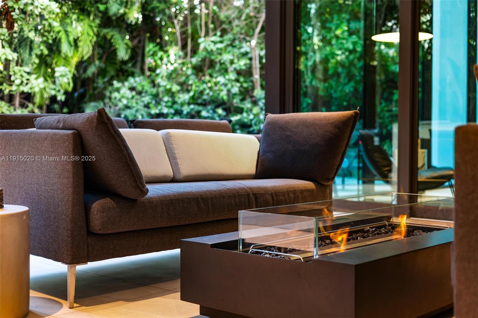 77 SW 18th Ter #N/A Miami, FL 33129