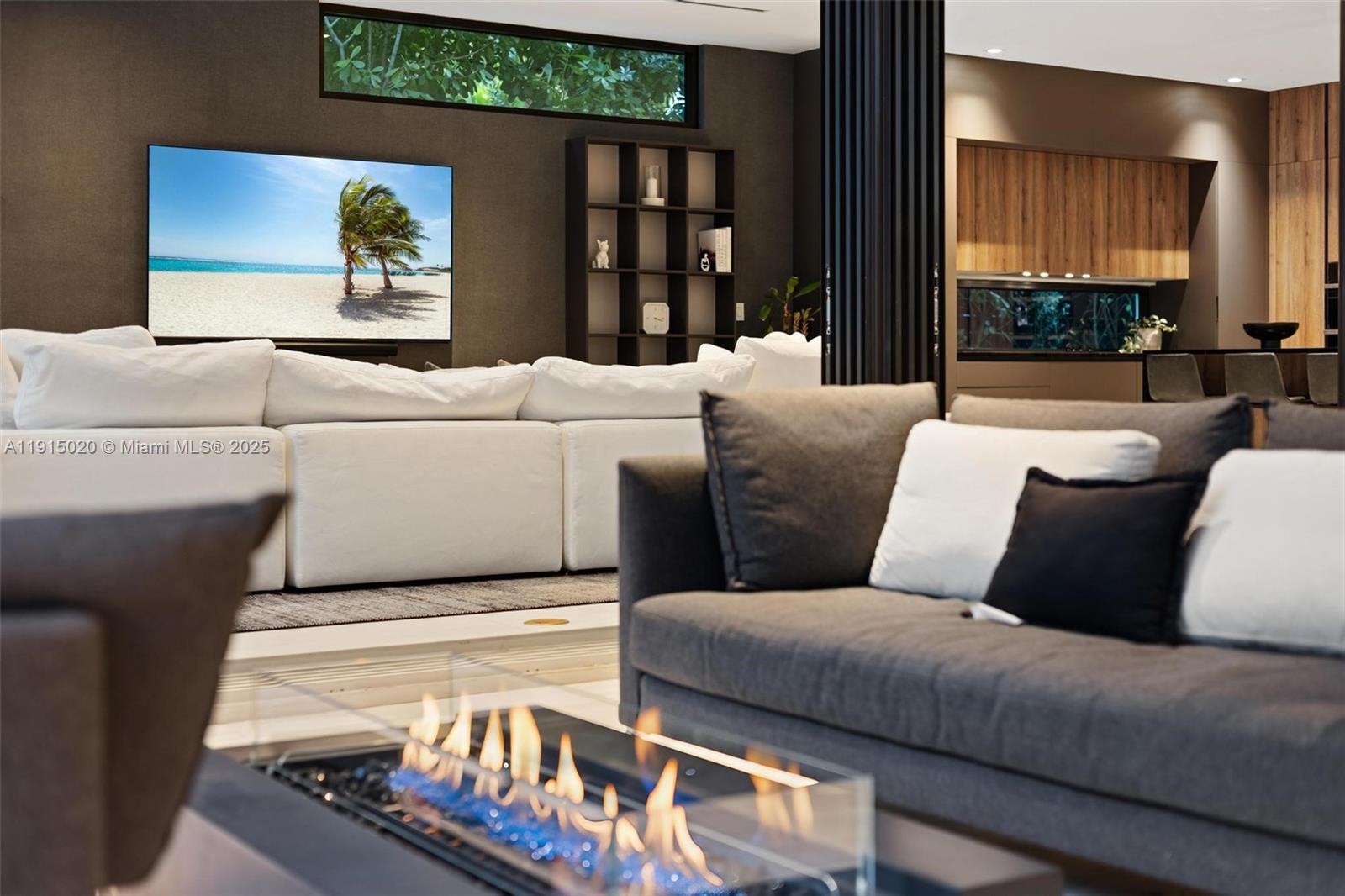 77 SW 18th Ter #N/A Miami, FL 33129