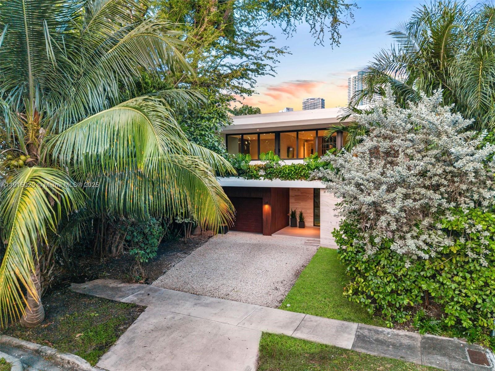 77 SW 18th Ter #N/A Miami, FL 33129