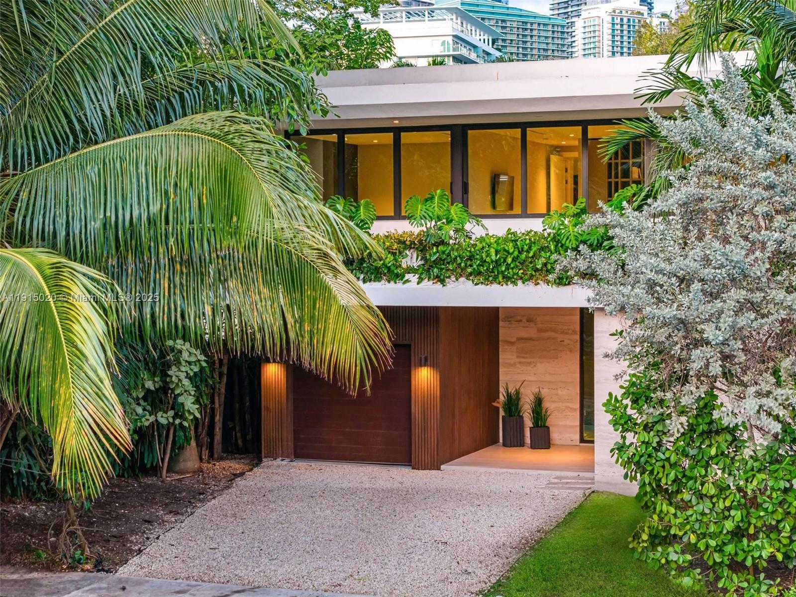 77 SW 18th Ter #N/A Miami, FL 33129