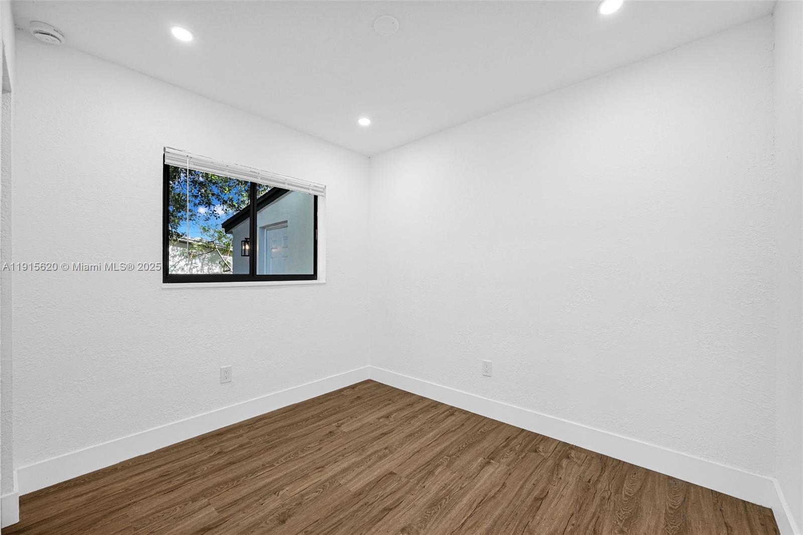 2931 NW 190th St Miami Gardens, FL 33056