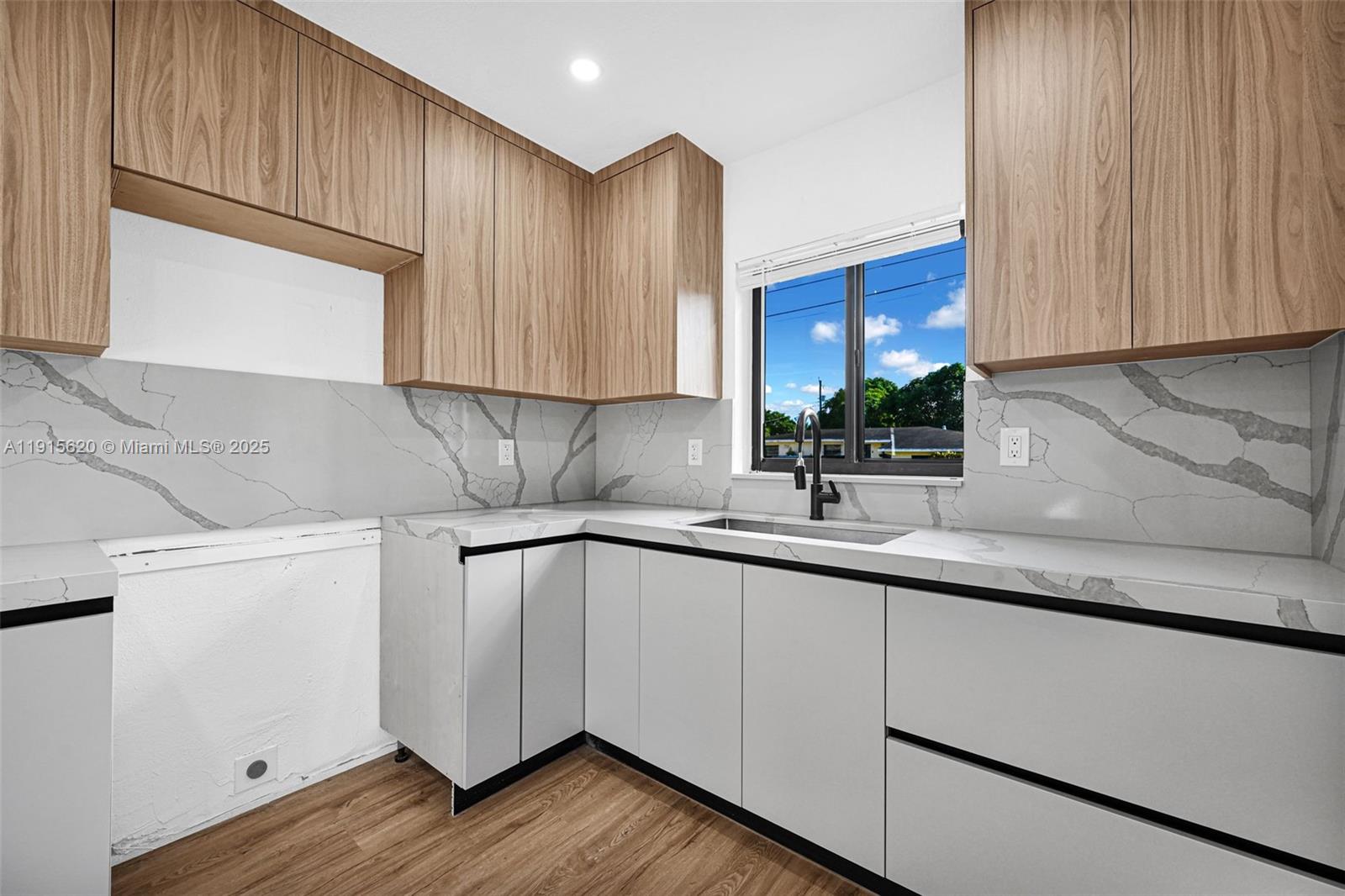 2931 NW 190th St Miami Gardens, FL 33056