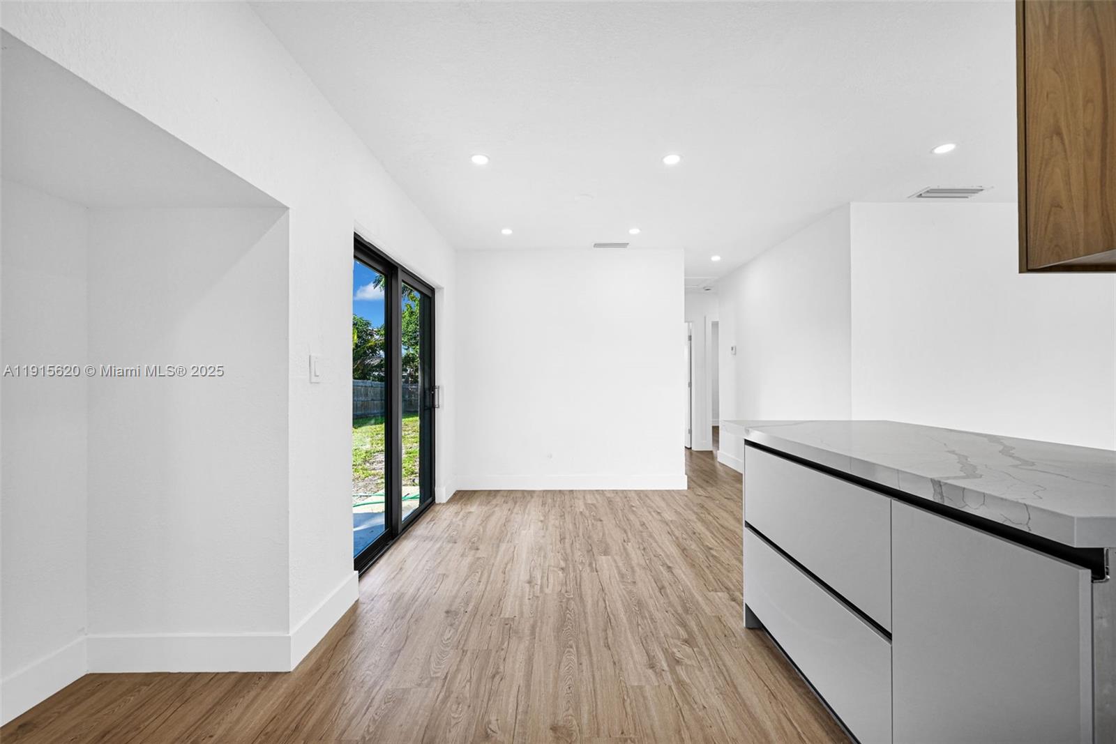 2931 NW 190th St Miami Gardens, FL 33056