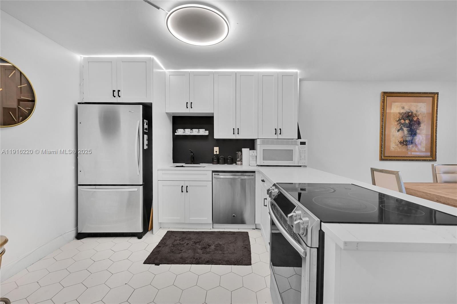 400 Leslie Dr #605 Hallandale Beach, FL 33009