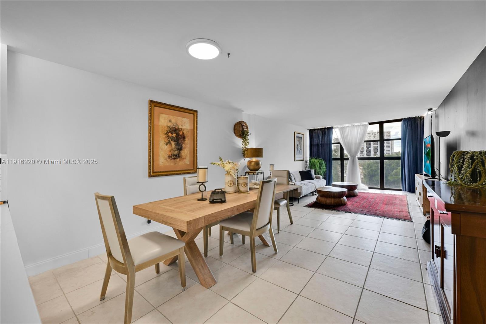 400 Leslie Dr #605 Hallandale Beach, FL 33009