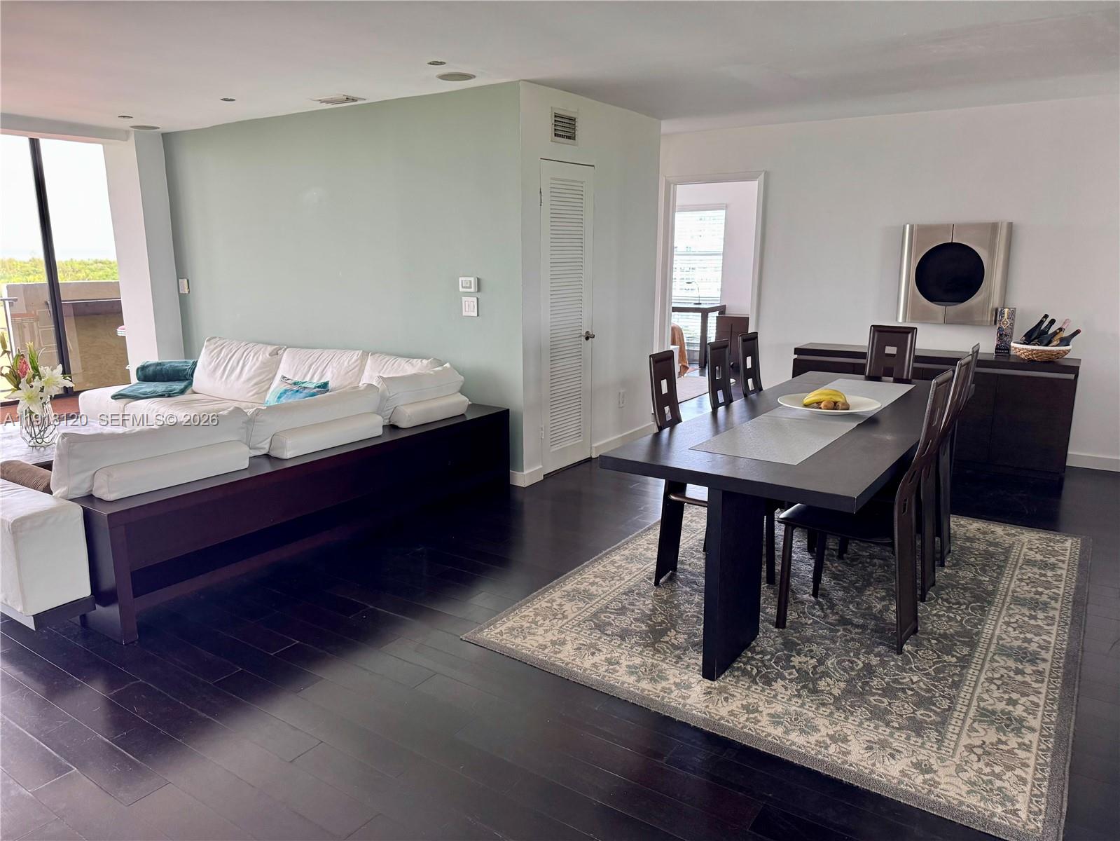 77 Crandon Blvd #10A Key Biscayne, FL 33149