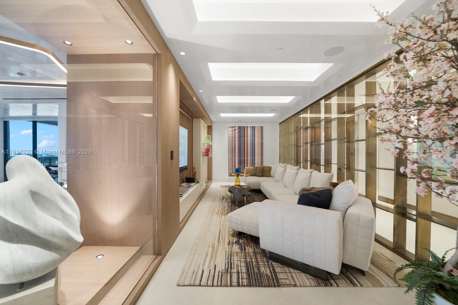 6800 Fisher Is Dr #6864 Miami Beach, FL 33109