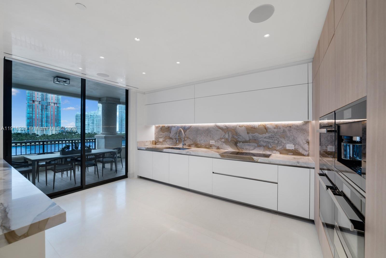 6800 Fisher Is Dr #6864 Miami Beach, FL 33109