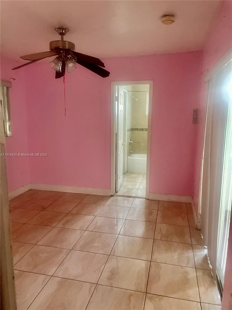 6510 Garfield St Hollywood, FL 33024