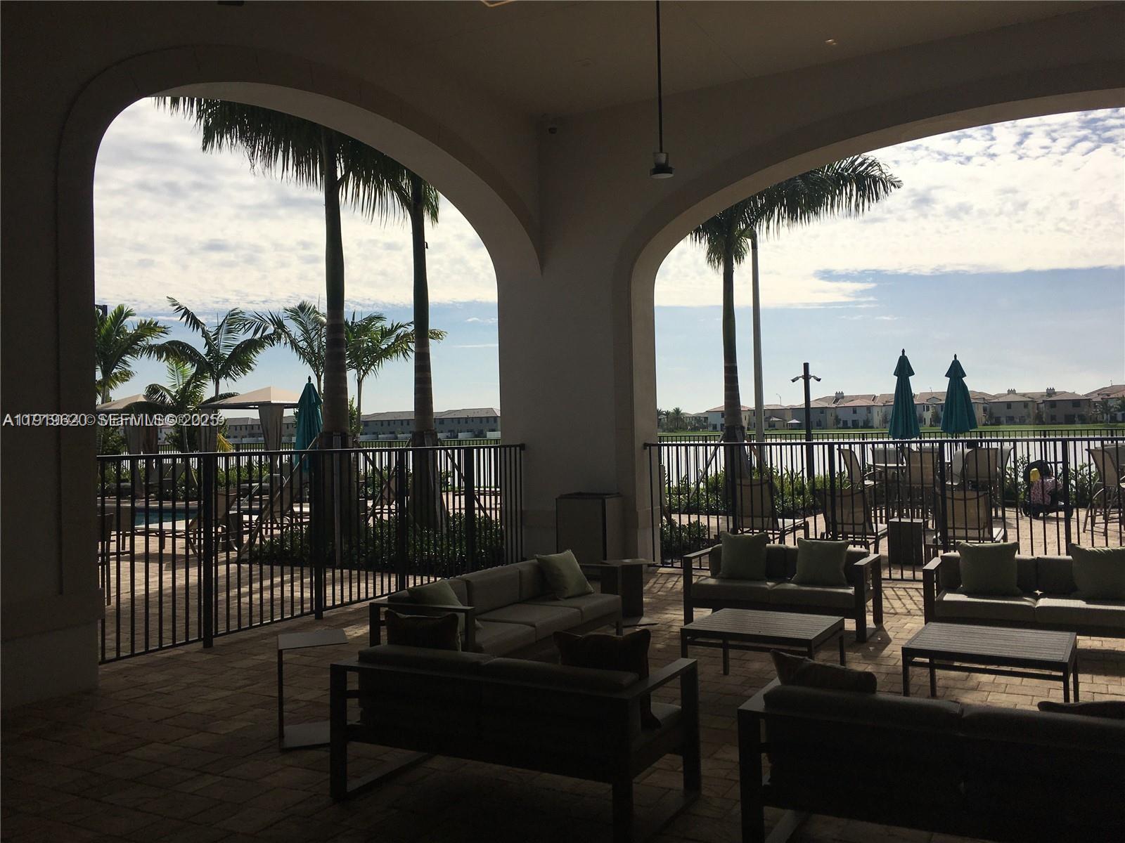 3388 W 100th Ter Hialeah, FL 33018