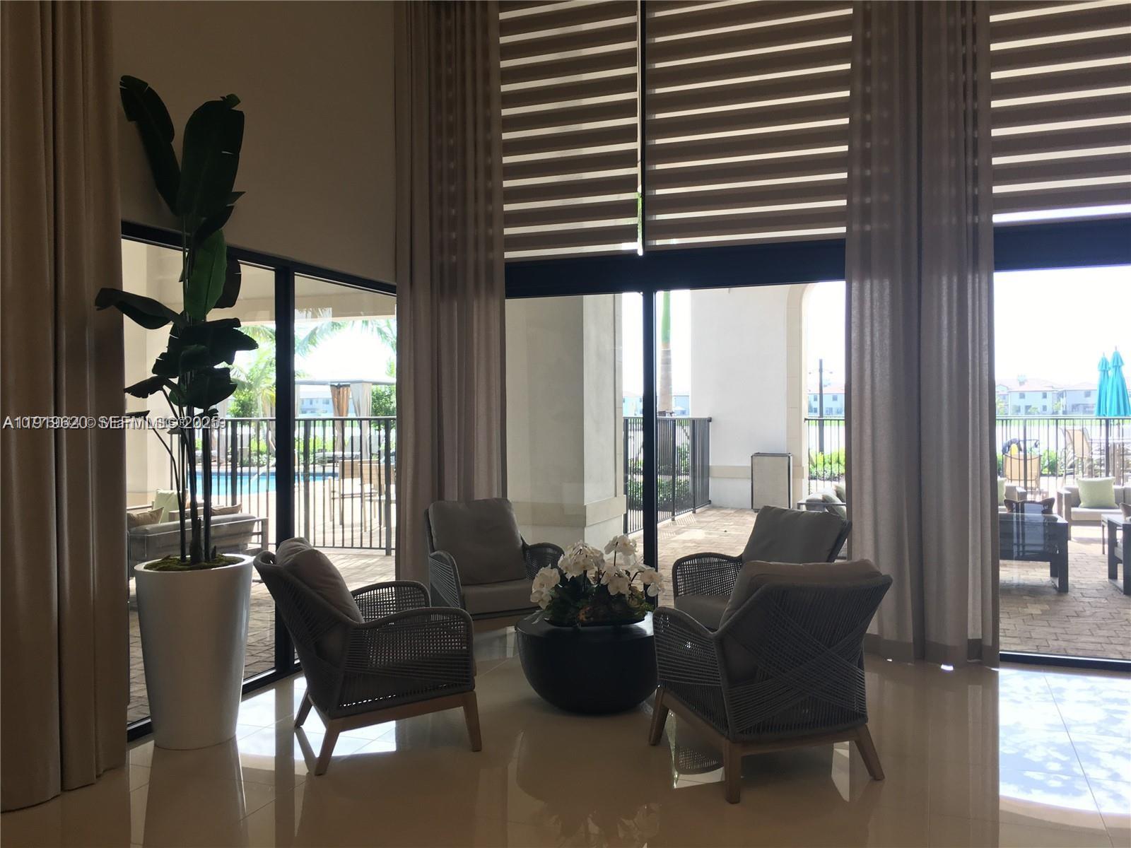 3388 W 100th Ter Hialeah, FL 33018