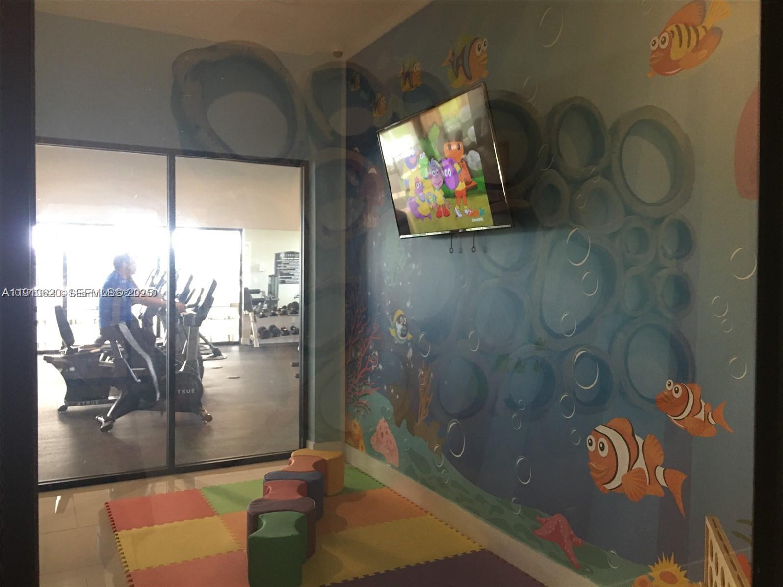 3388 W 100th Ter Hialeah, FL 33018