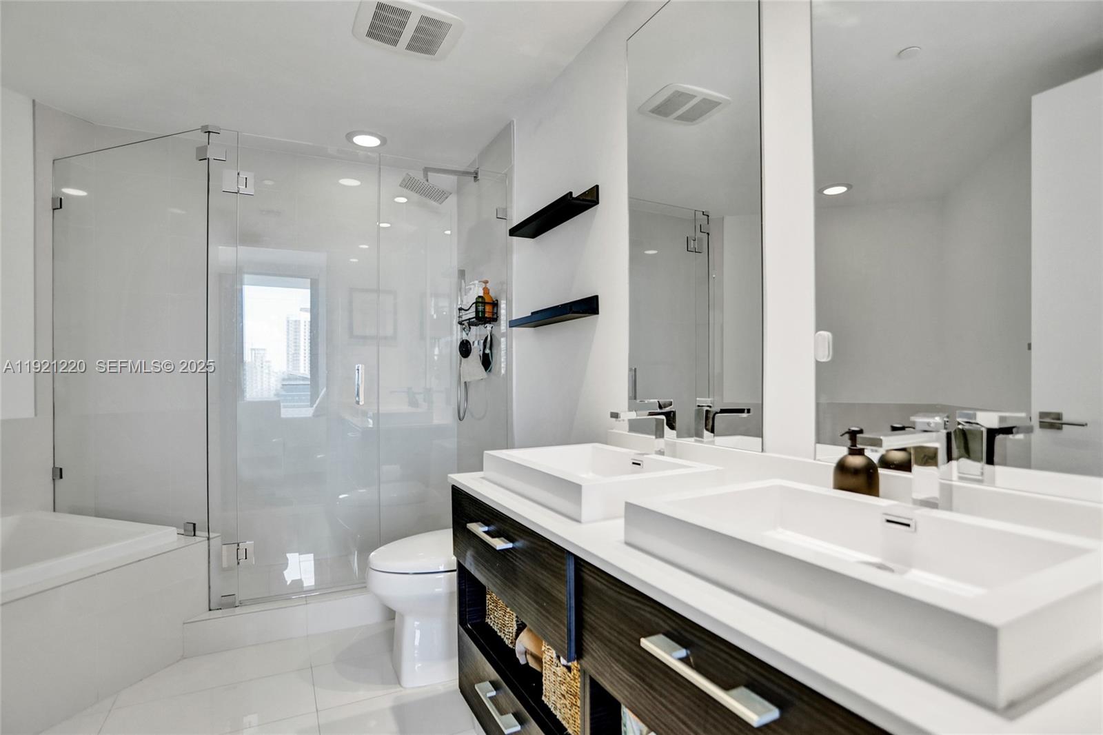 image Brickell Heights East12