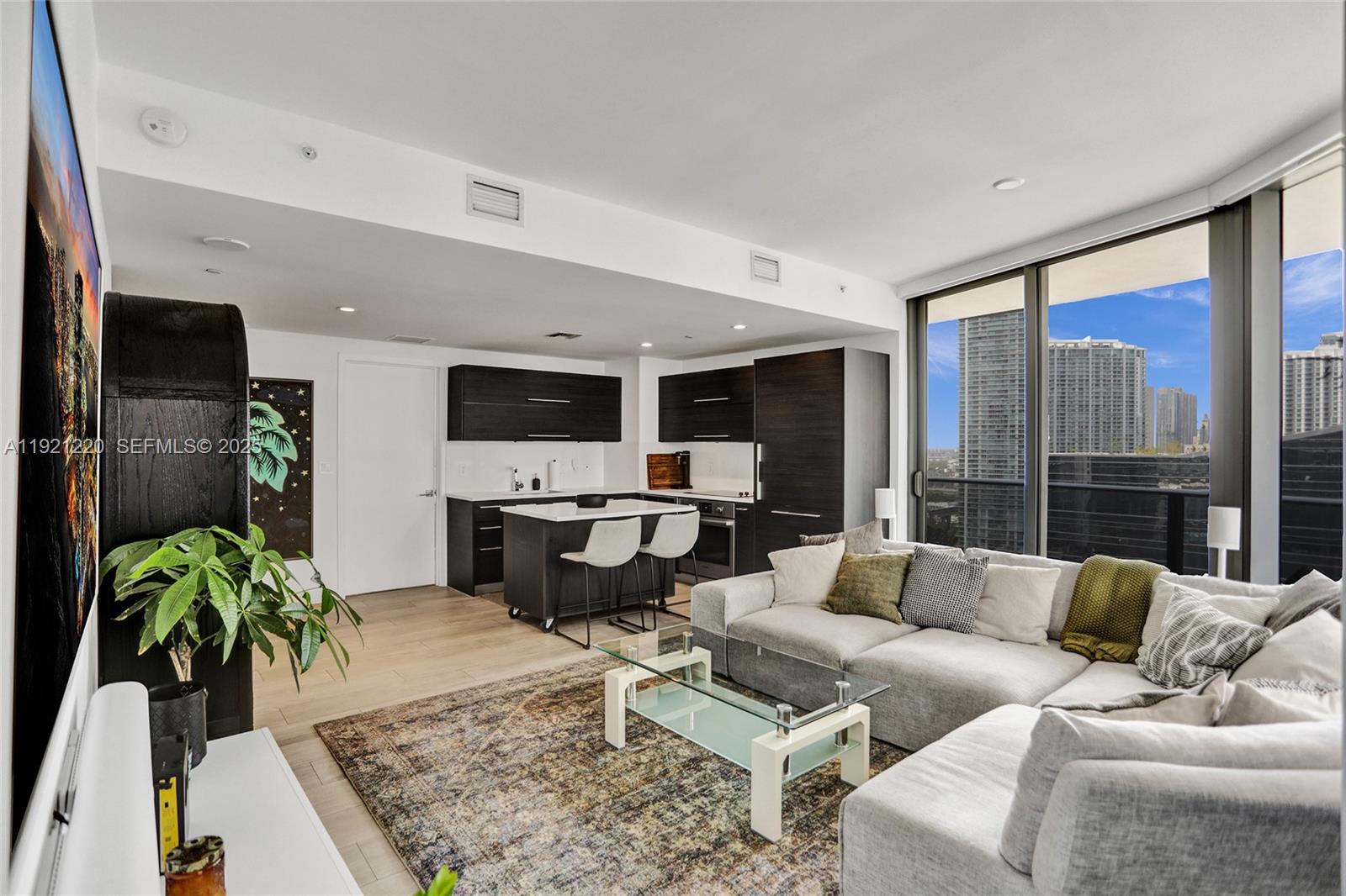 image Brickell Heights East20