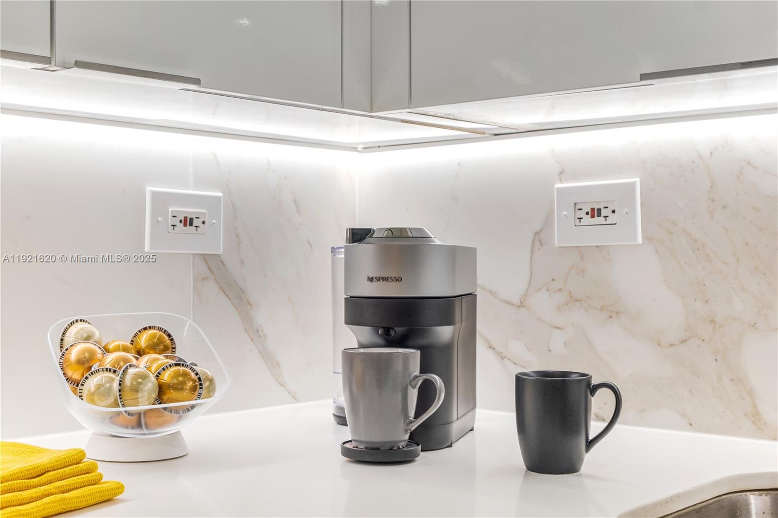 image Flamingo South Beach10