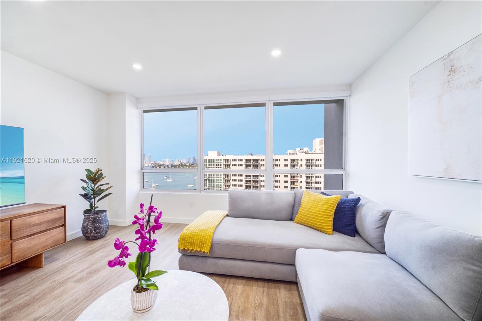 image Flamingo South Beach12