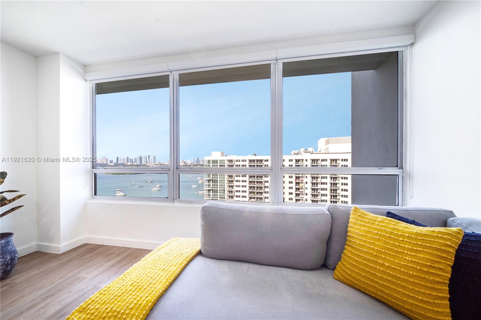 image Flamingo South Beach13