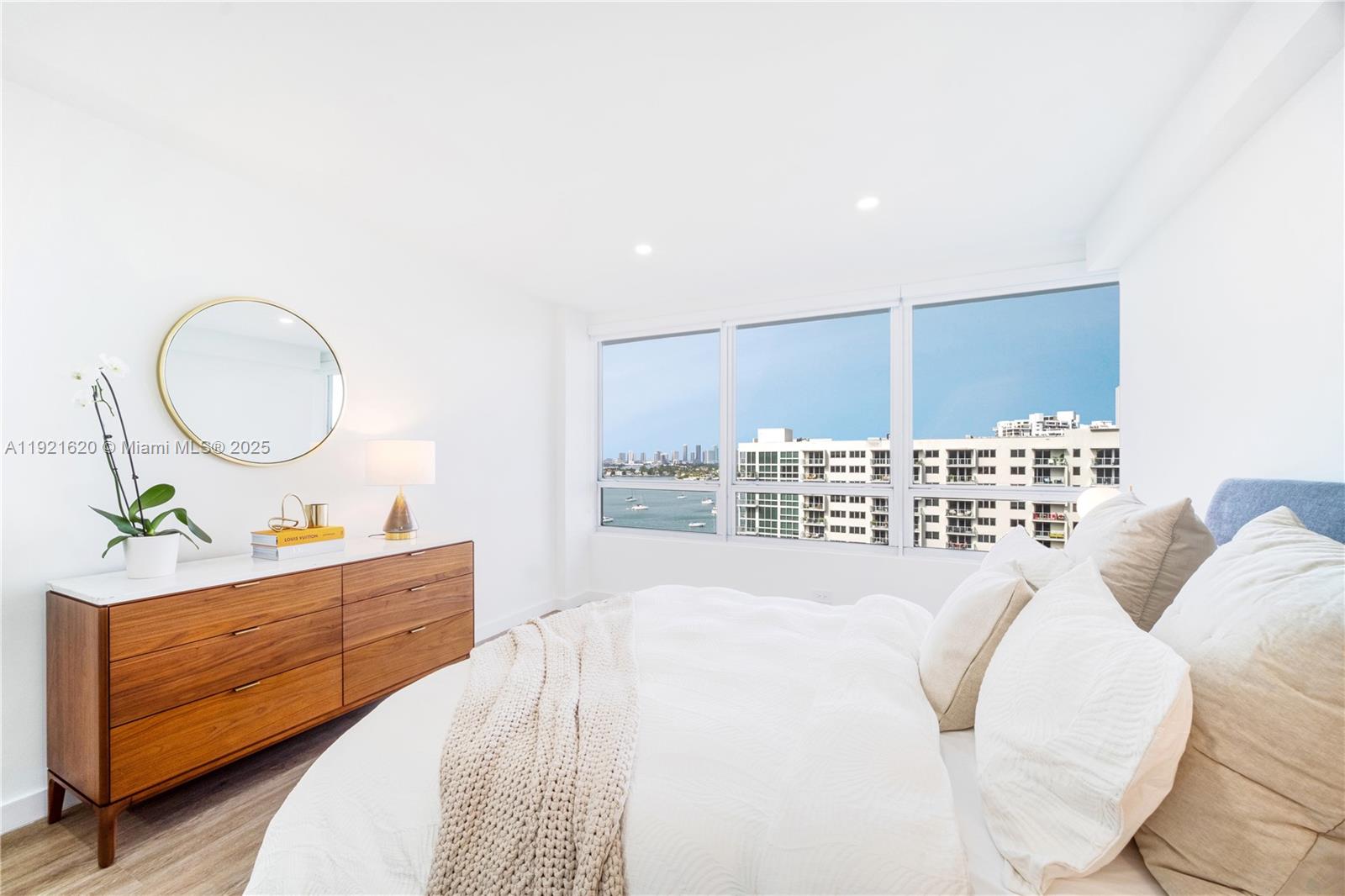 image Flamingo South Beach19