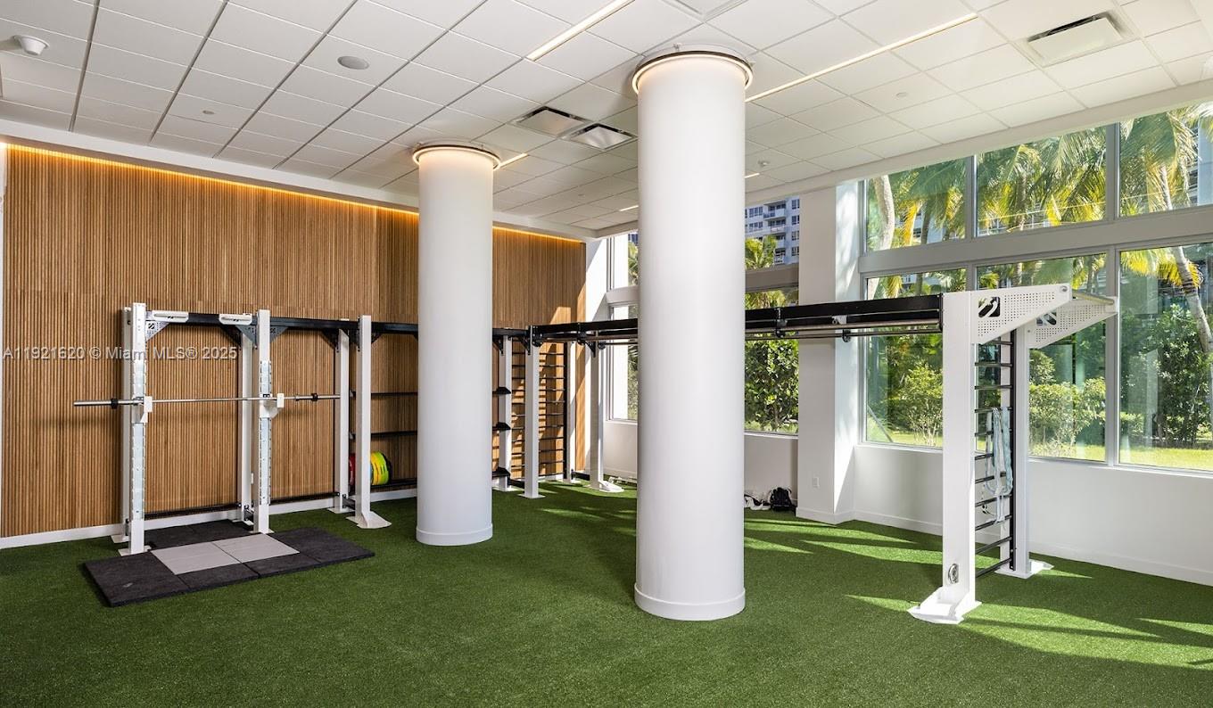 image Flamingo South Beach40