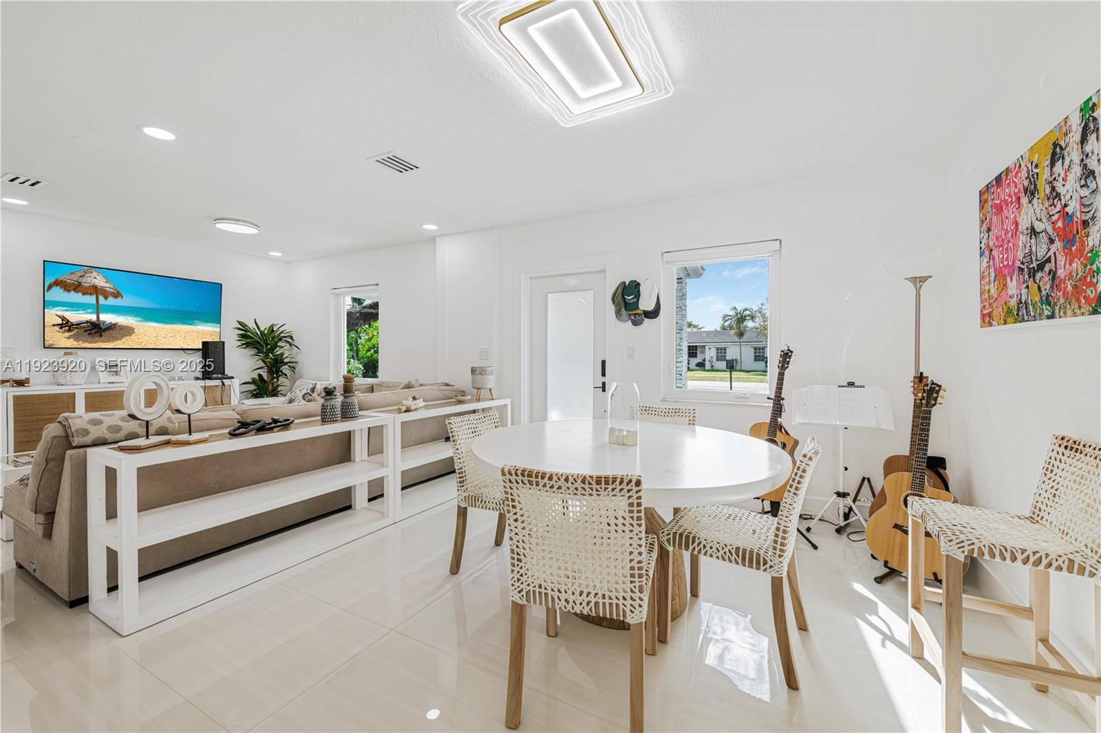 7235 SW 39th Miami, FL 33155