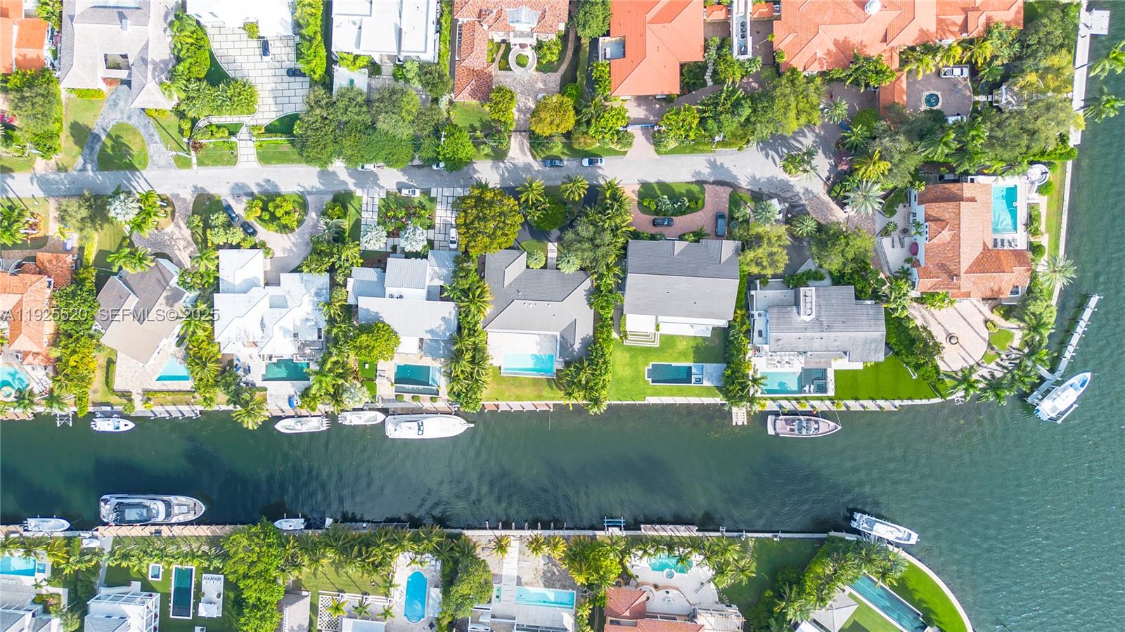 6960 Sunrise Dr Coral Gables, FL 33133