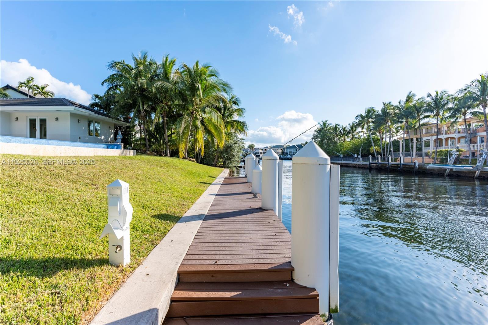 6960 Sunrise Dr Coral Gables, FL 33133