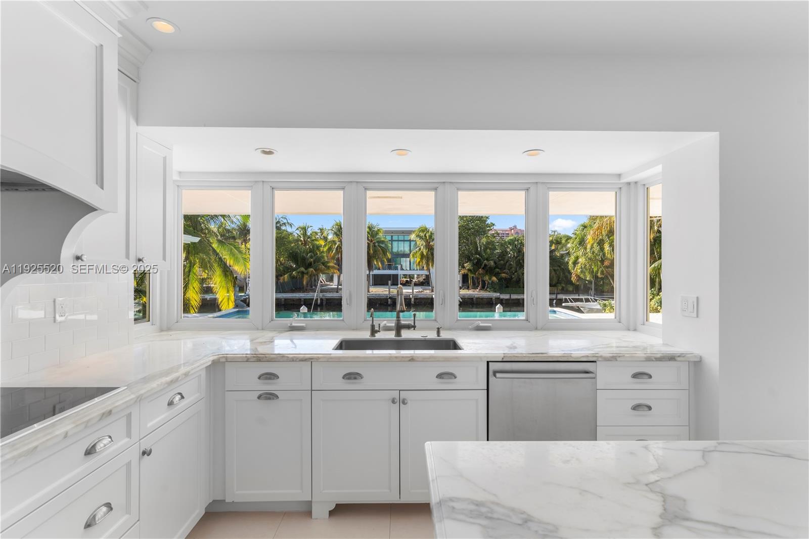 6960 Sunrise Dr Coral Gables, FL 33133