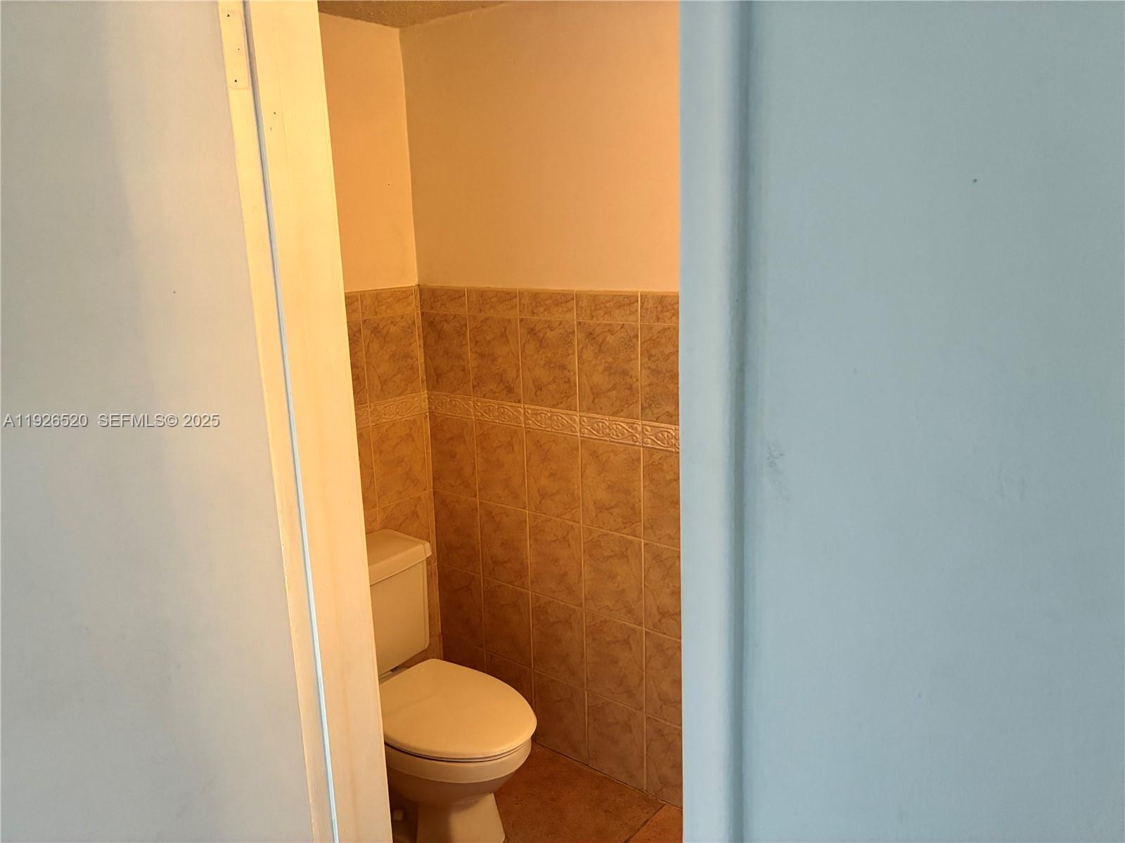 13514 NE 23rd Pl North Miami, FL 33181