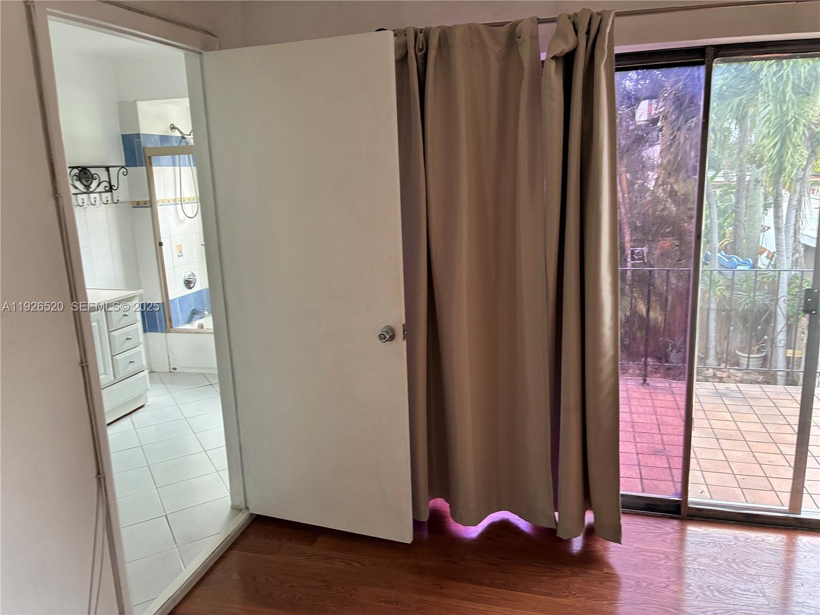 13514 NE 23rd Pl North Miami, FL 33181