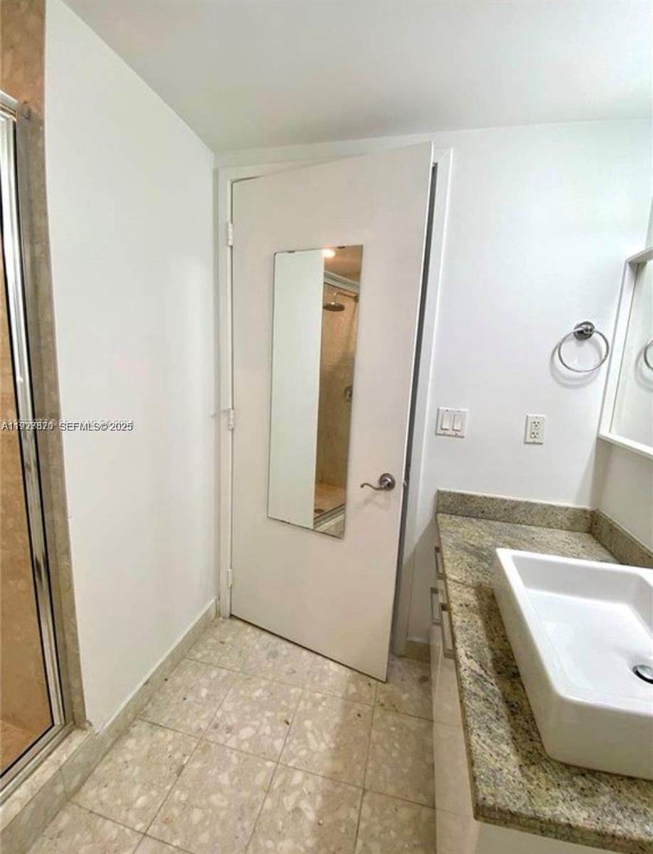 image Latitude on the River16