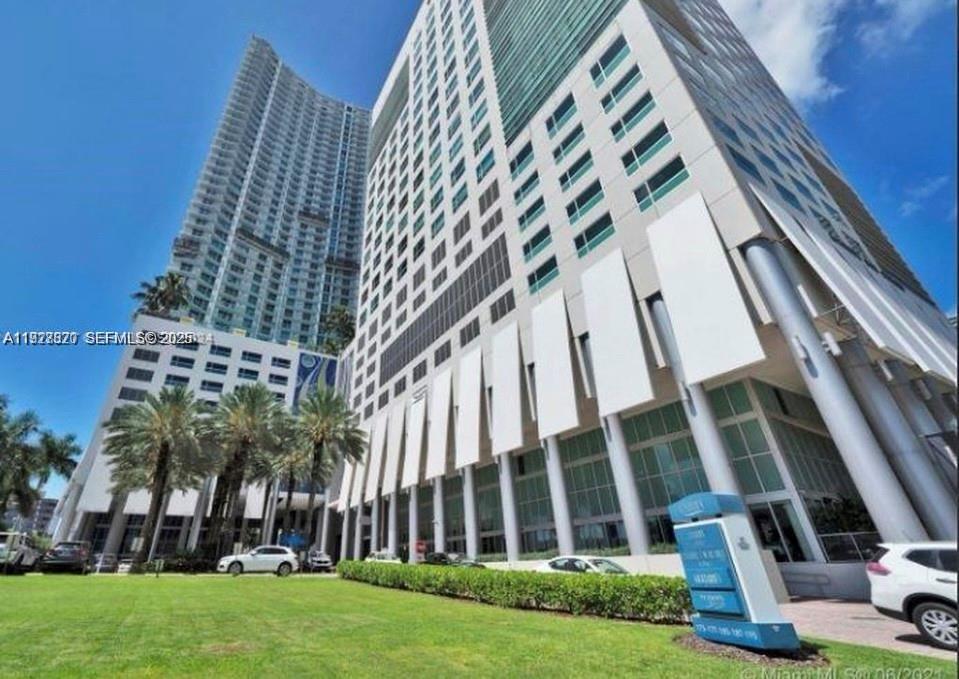 image Latitude on the River1