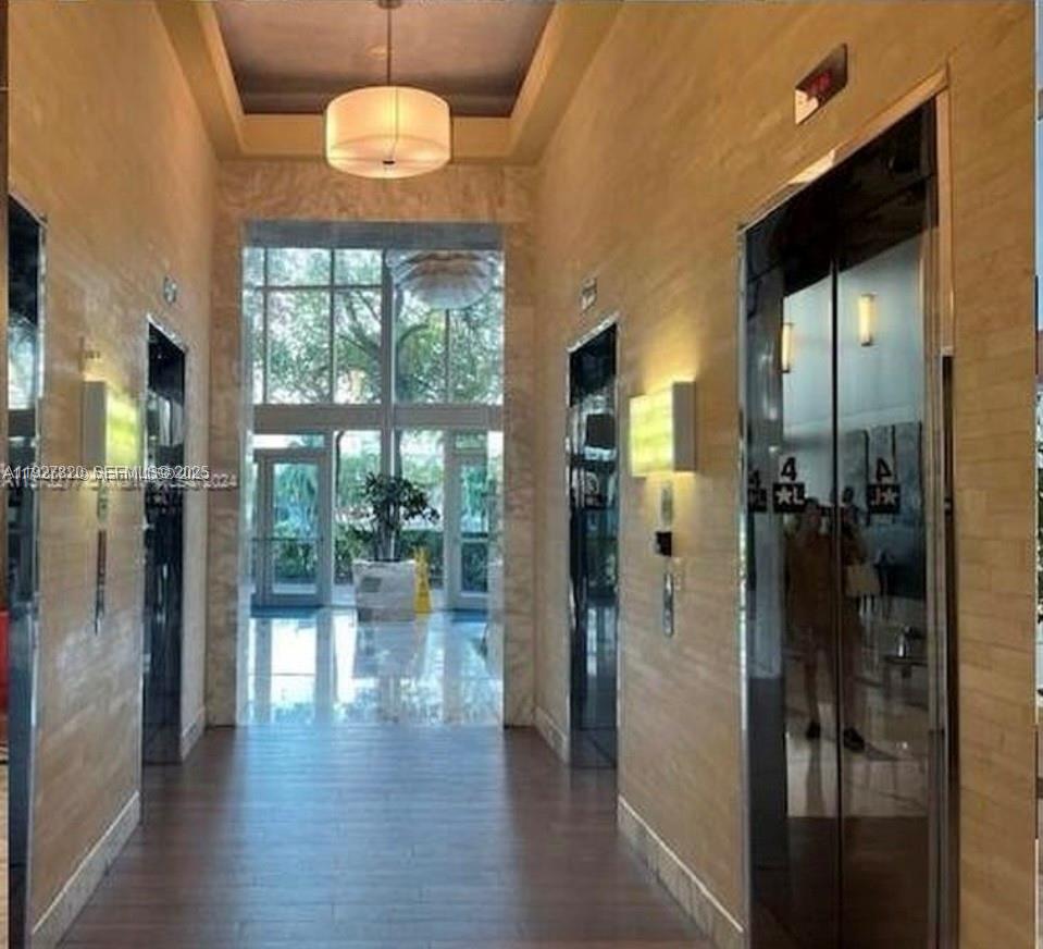 image Latitude on the River30