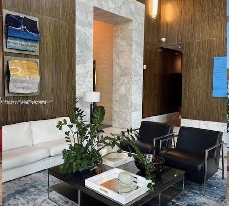 image Latitude on the River31