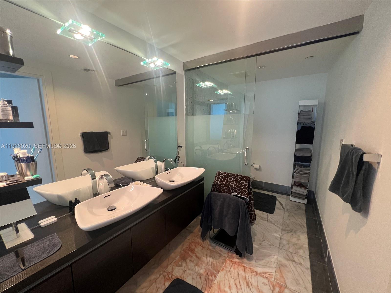 image Epic West Condo14