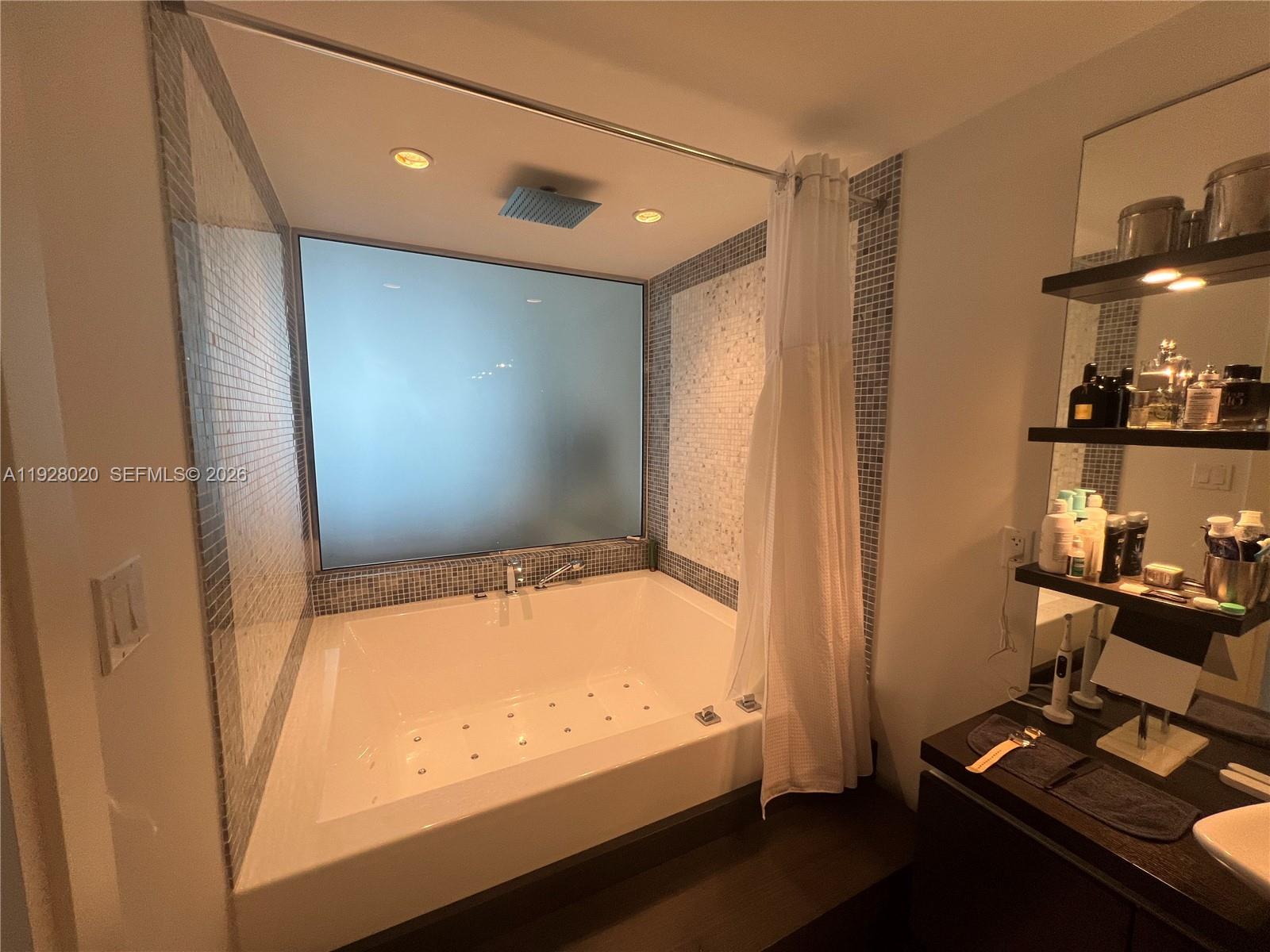 image Epic West Condo17