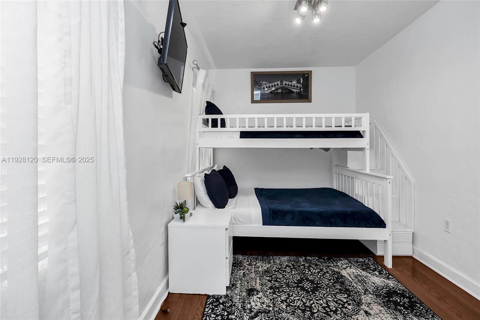 745-747 Lenox Ave Miami Beach, FL 33139