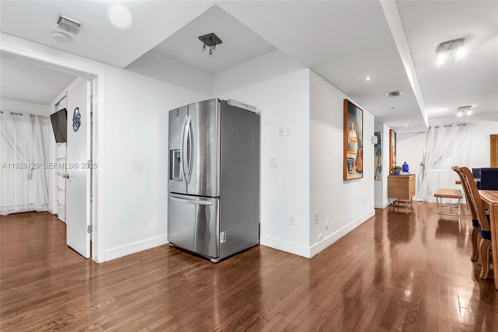 745-747 Lenox Ave Miami Beach, FL 33139