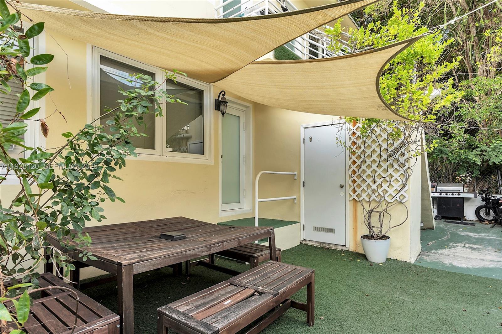 745-747 Lenox Ave Miami Beach, FL 33139