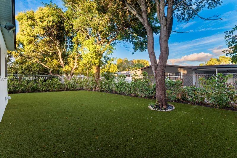 256 NW 78th Ter Margate, FL 33063