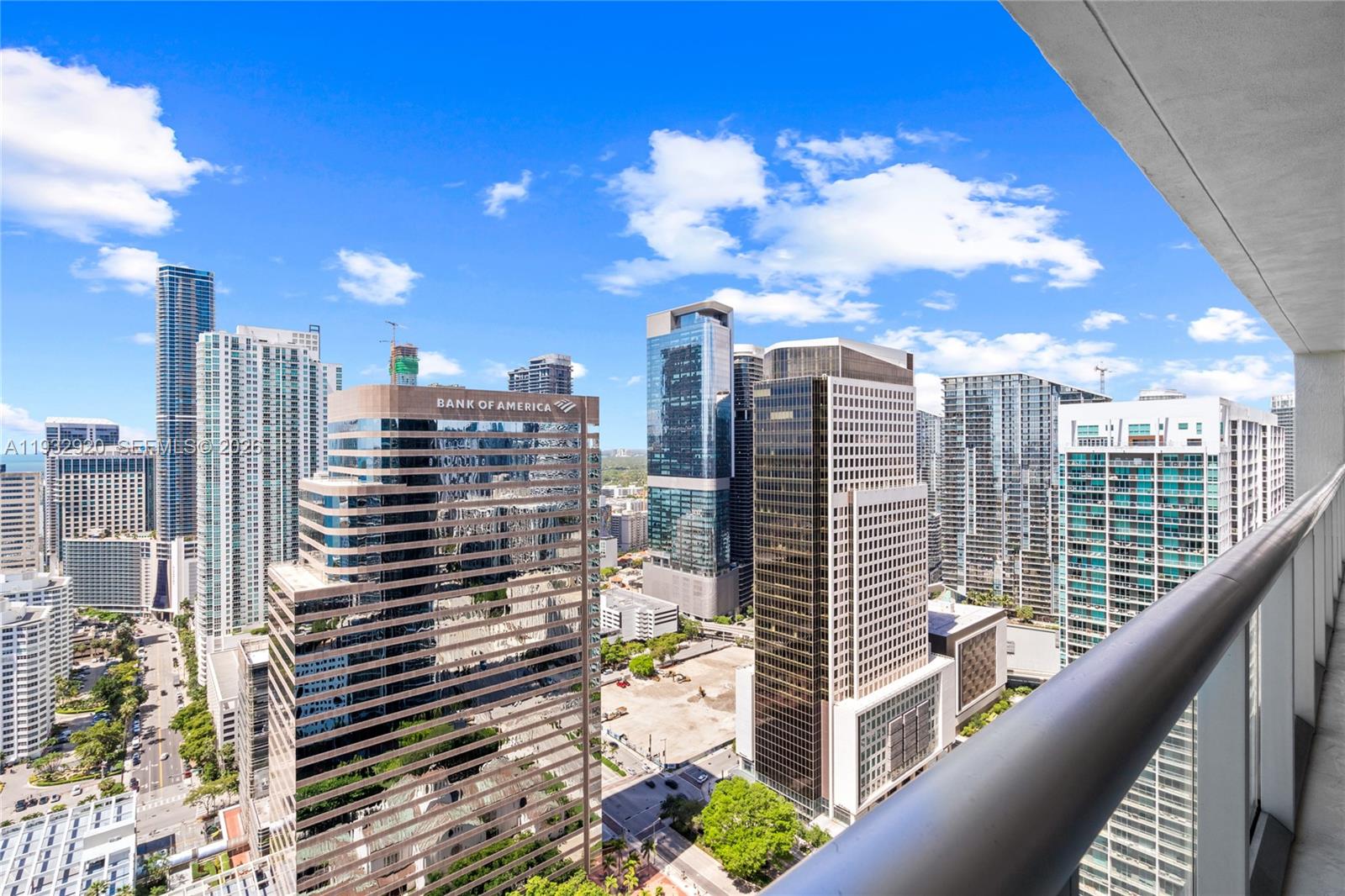image Icon Brickell II43