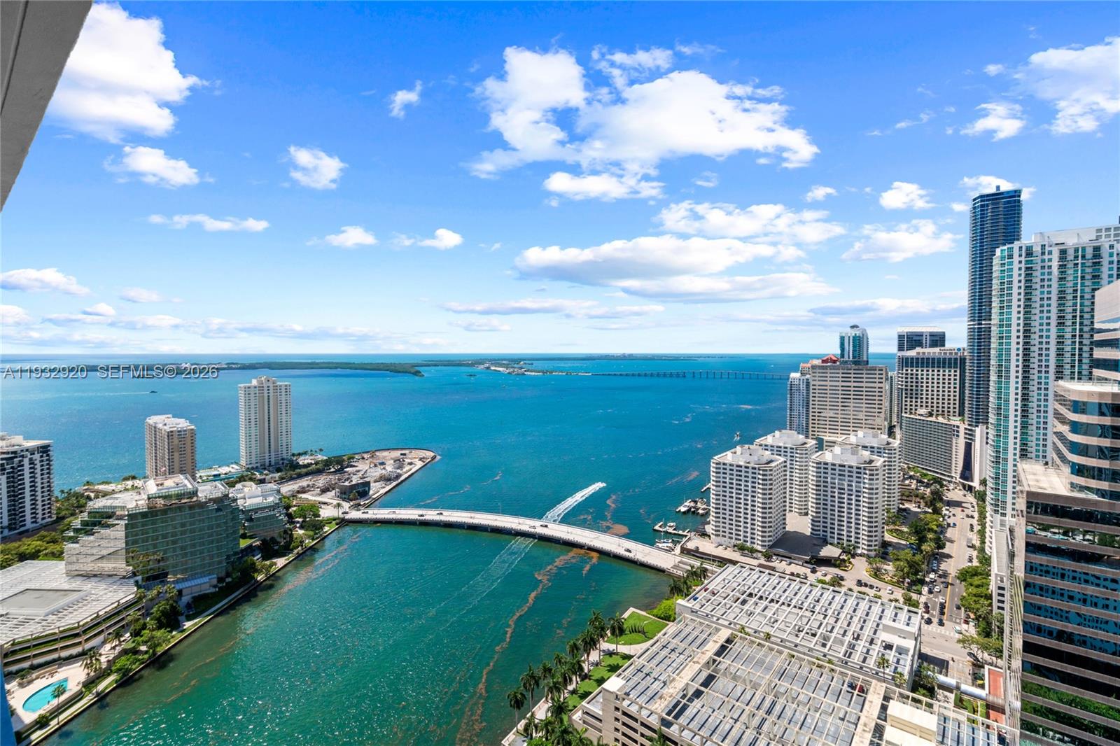 image Icon Brickell II44