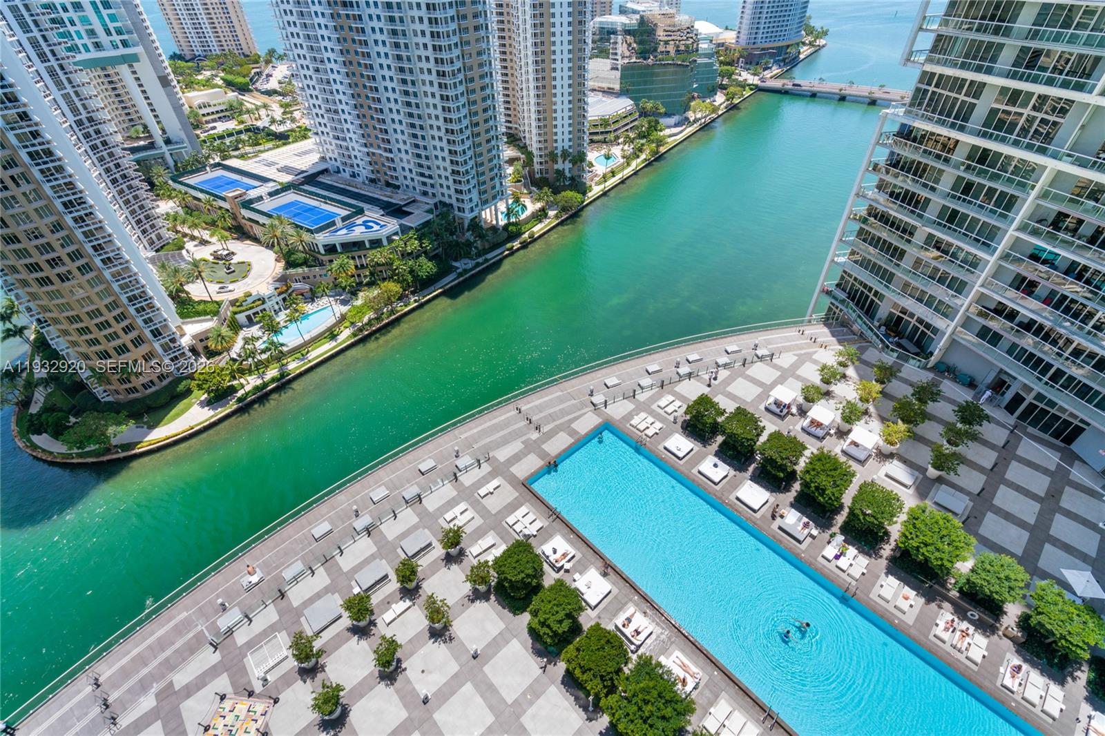 image Icon Brickell II52