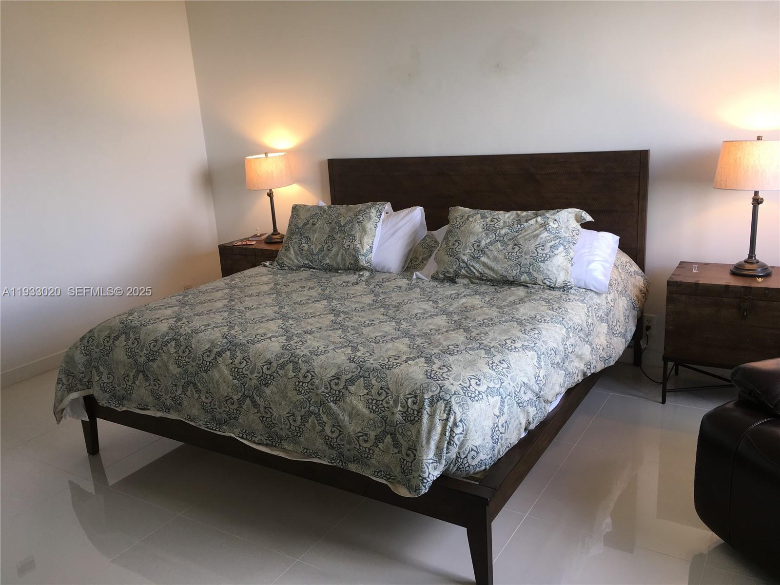 image Tidemark at Key Colony3