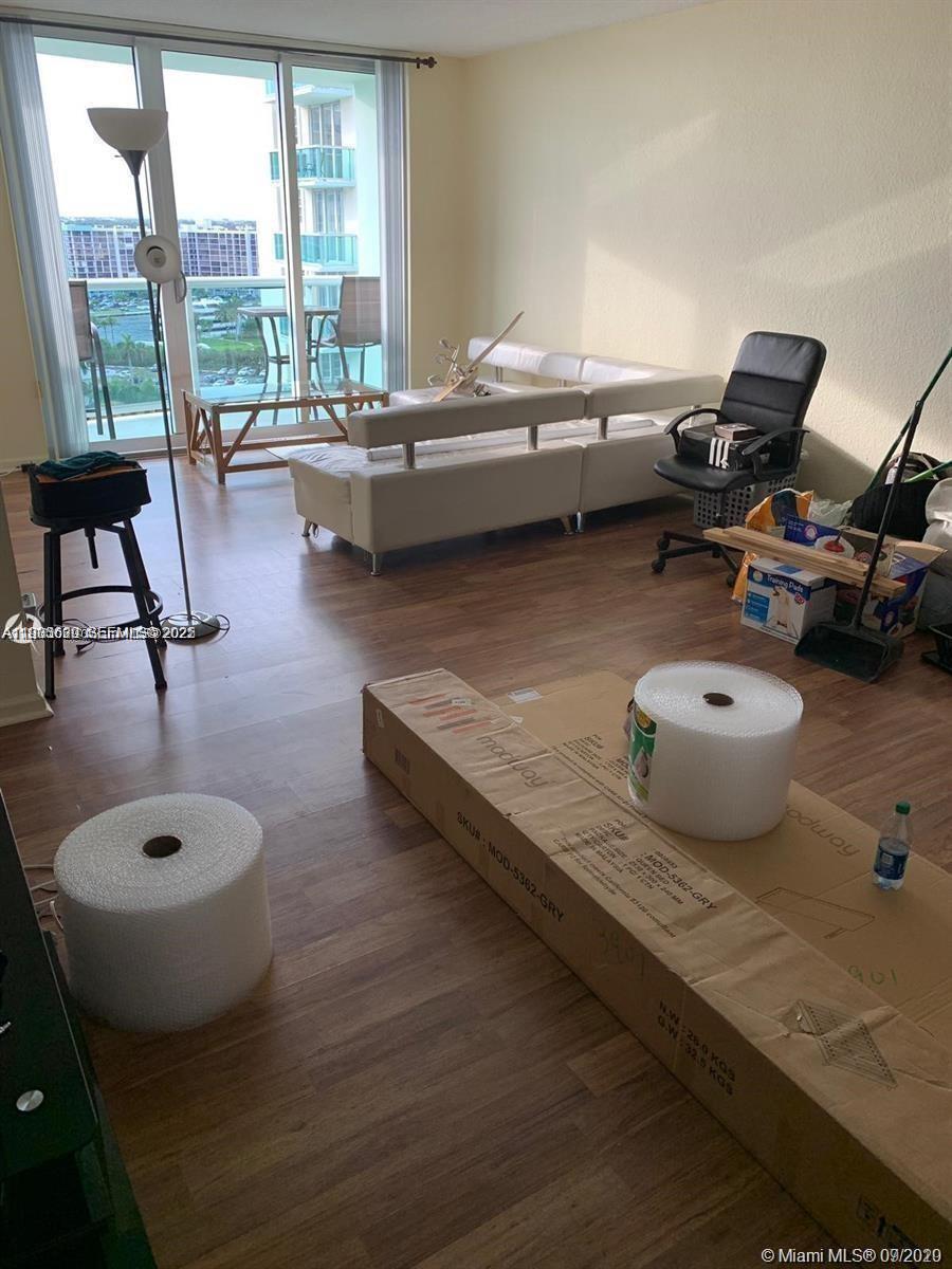 3901 S Ocean Dr #14Q