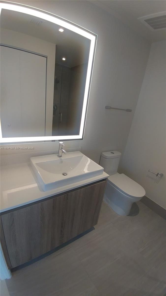 2960 NE 207th St #810 Aventura, FL 33180