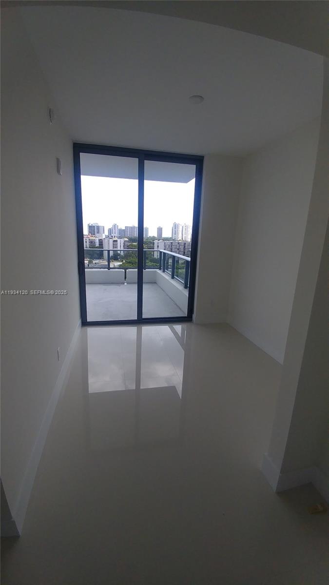 2960 NE 207th St #810 Aventura, FL 33180
