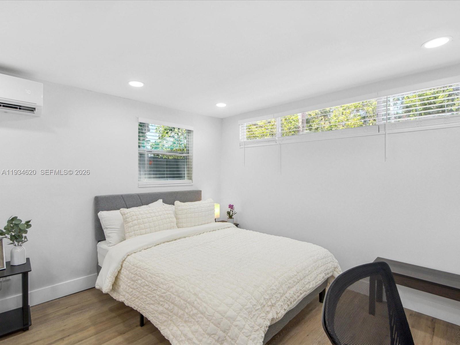 1048 NW 33rd Ave Miami, FL 33125