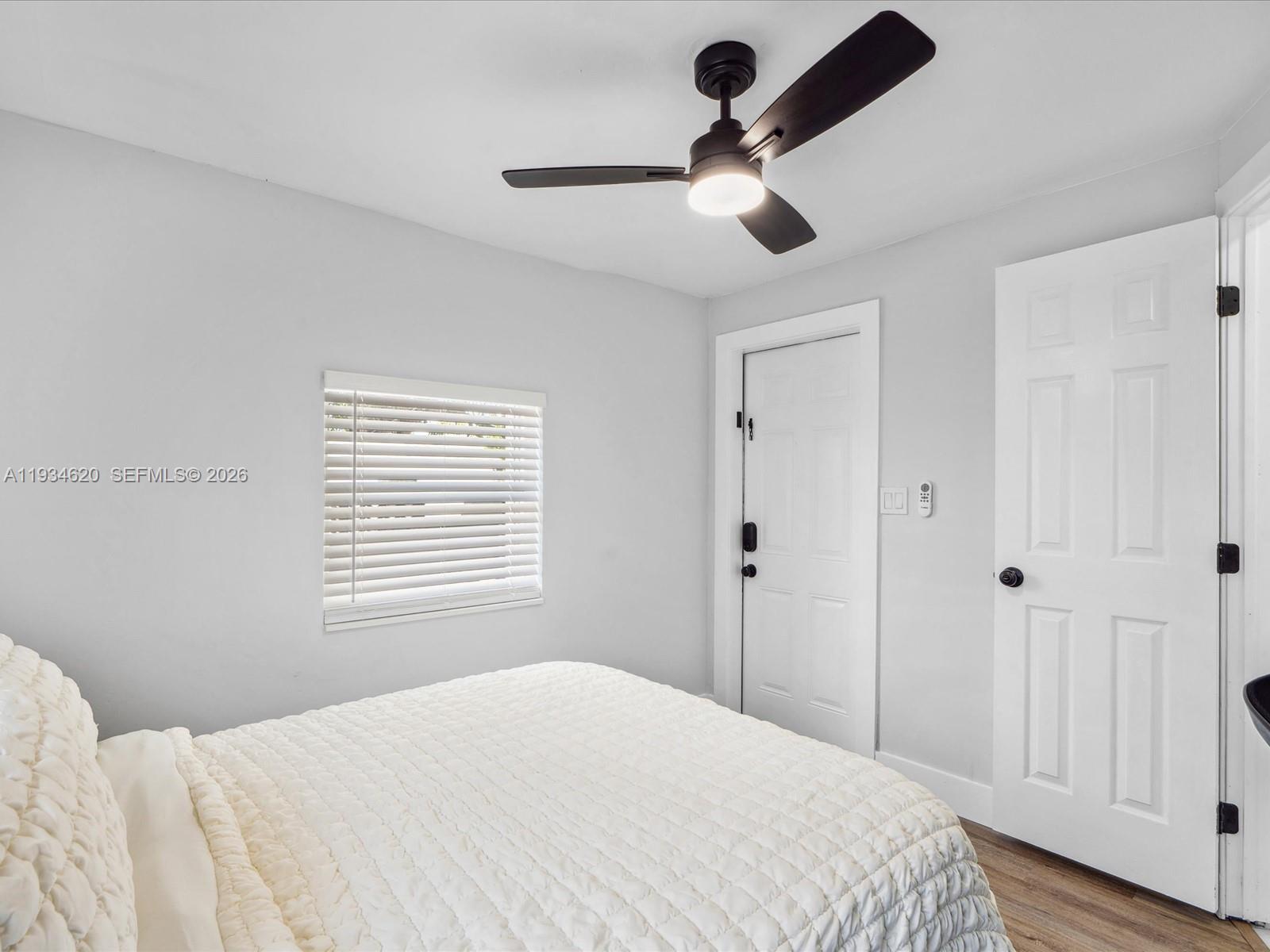 1048 NW 33rd Ave Miami, FL 33125