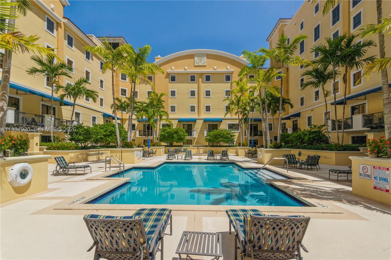 8395 SW 73rd Ave #417 Miami, FL 33143